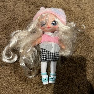 Na Na Na Surprise Paula Purrfect fashion doll